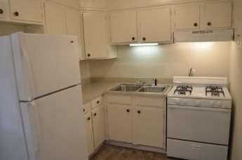 Kitchen - Park at Cross Creek Apartments