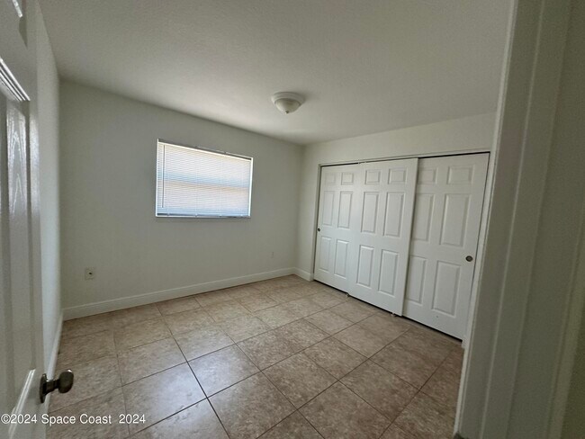 Building Photo - 8210 Orange Ave