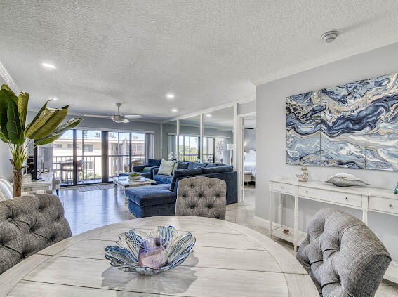 Building Photo - 3605 S Ocean Blvd