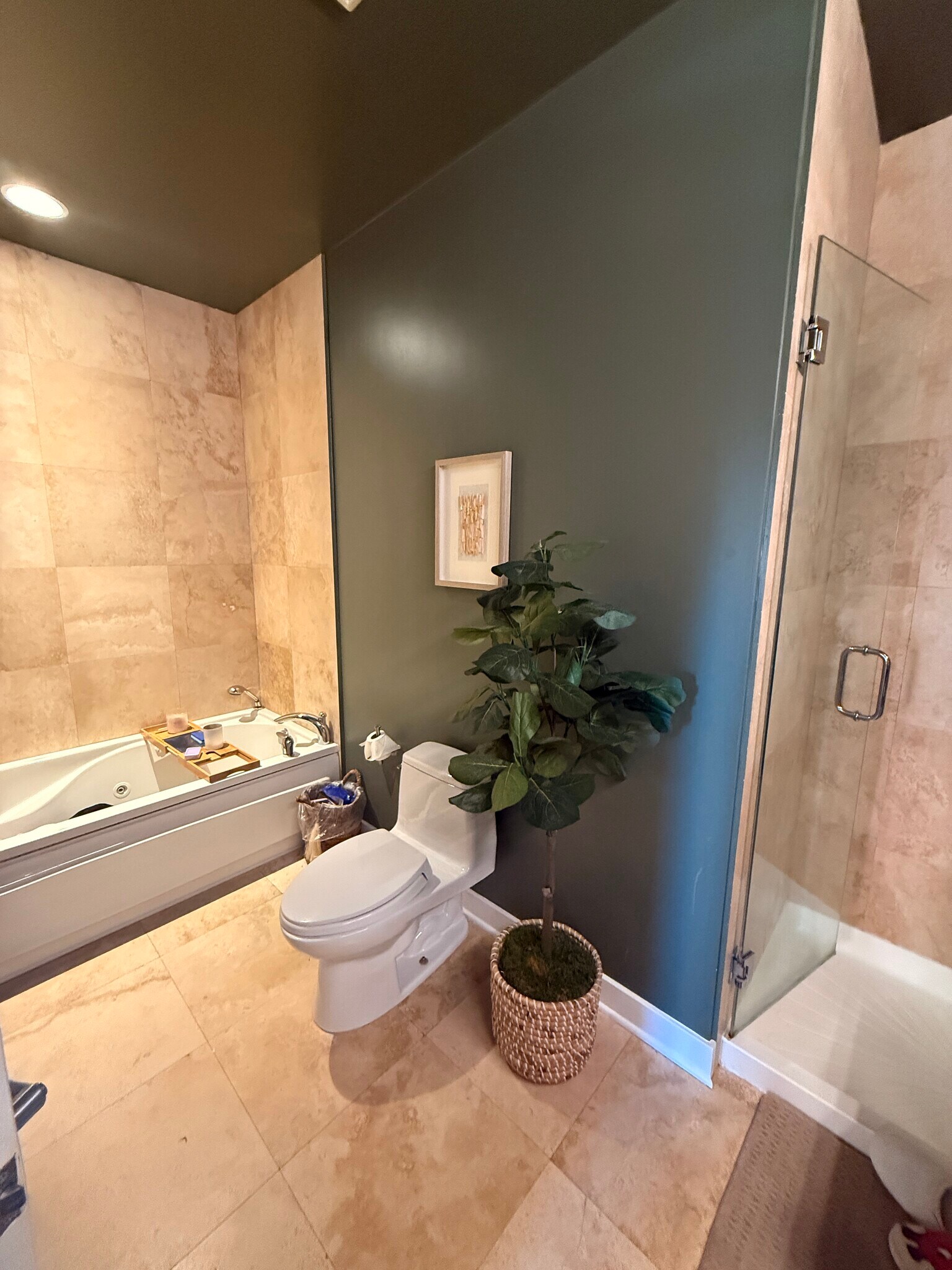 Building Photo - 651 N Milwaukee Ave