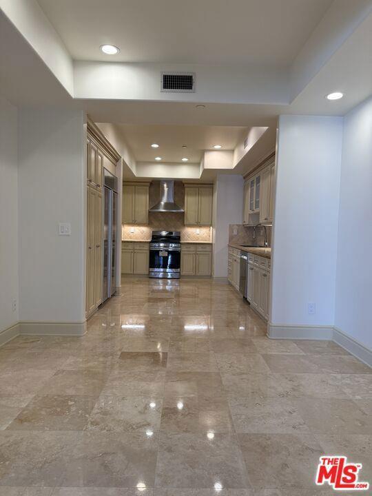 Building Photo - 137 S Spalding Dr