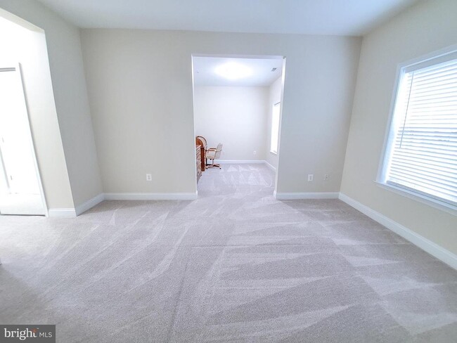 Building Photo - 2115 Ganton Green