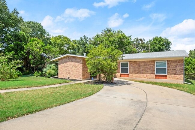 Primary Photo - 1400 Briarcliff Blvd