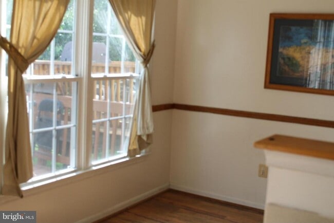 Building Photo - 8695 Manahan Dr