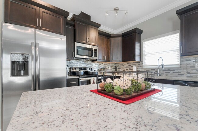 Building Photo - Stonegate at Pecos