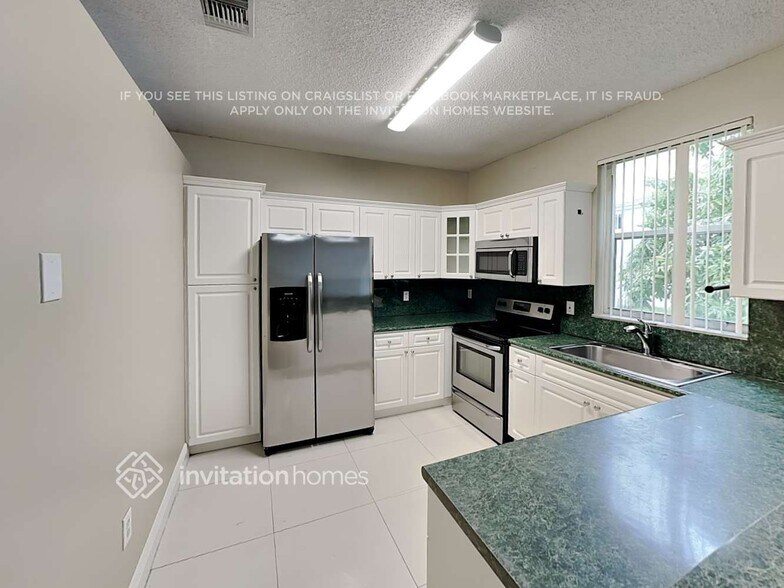 Building Photo - 538 NW 157th Ln