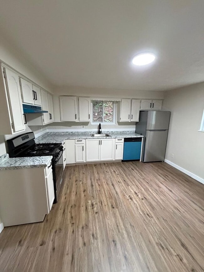Building Photo - Charming 3BR Home in Wilmerding