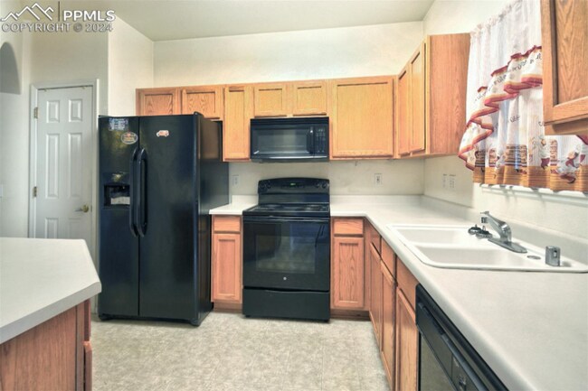 Building Photo - 3830 Strawberry Field Grove