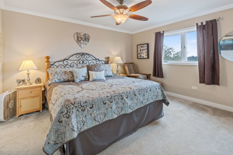 Building Photo - 16719 Paxton Ave