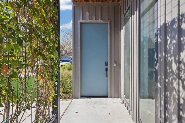 Building Photo - 1508 Redd St