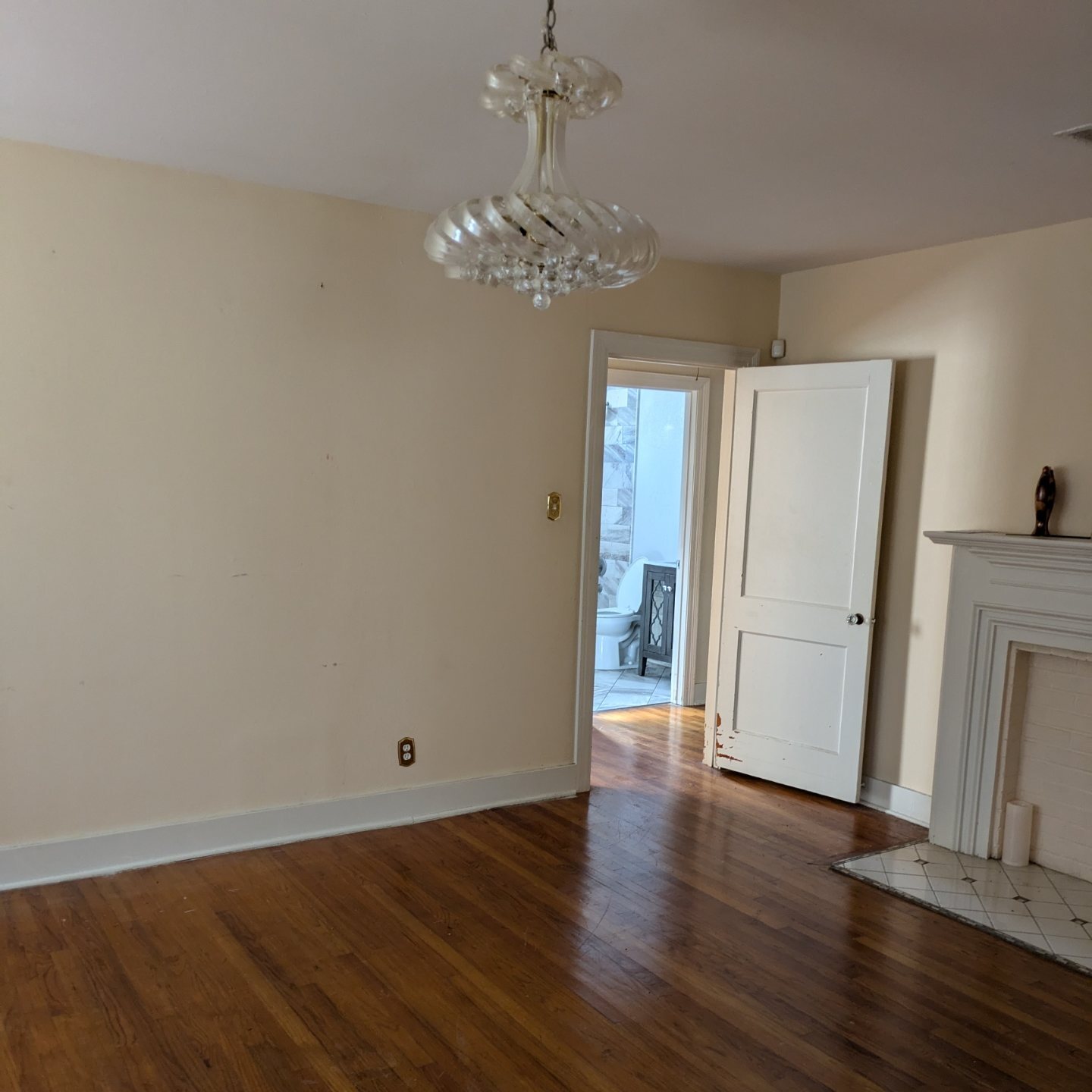 Building Photo - 5751 Beechwood Dr