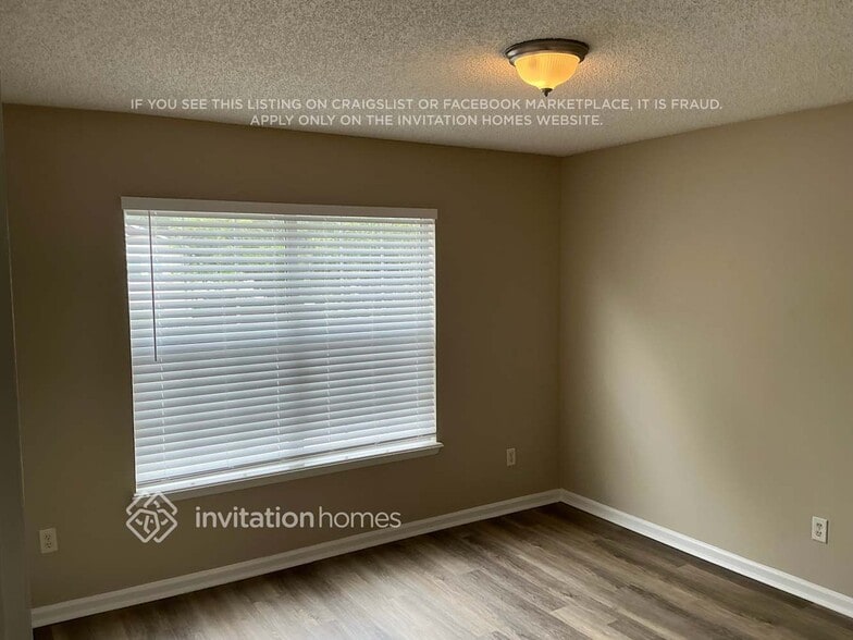 Building Photo - 13581 Ashford Wood Ct E