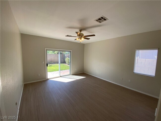 Building Photo - 2754 Grande Valley Dr
