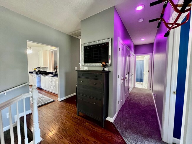 Building Photo - Beautiful home in the Chancellor Walk neig...