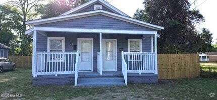 Building Photo - 410 Davis St