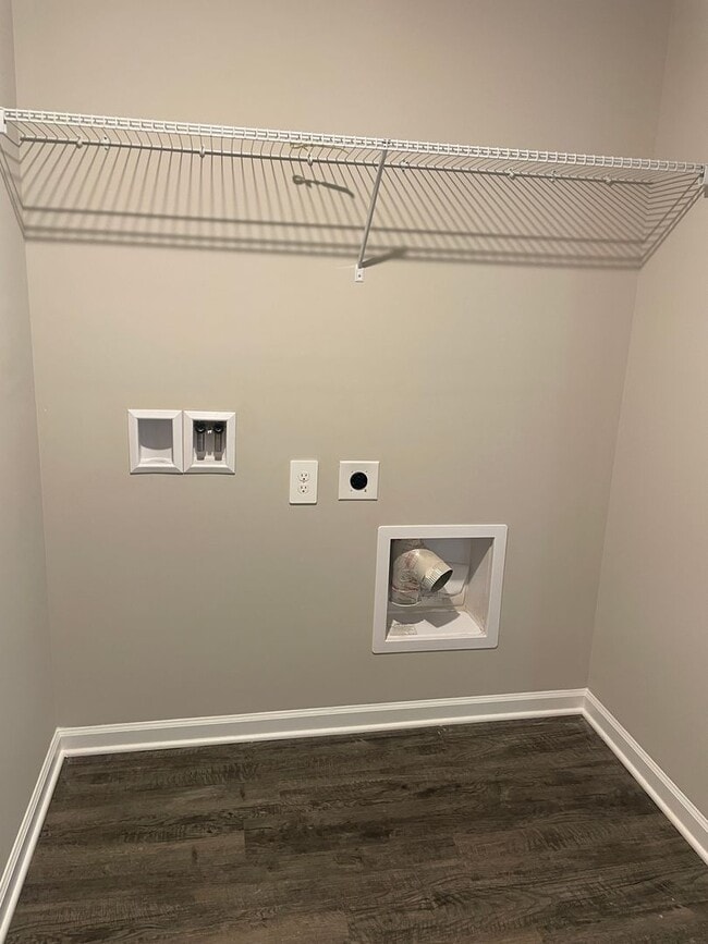 Building Photo - Stunning 3-Bedroom Ranch Home in Kendall Trails – New Construction