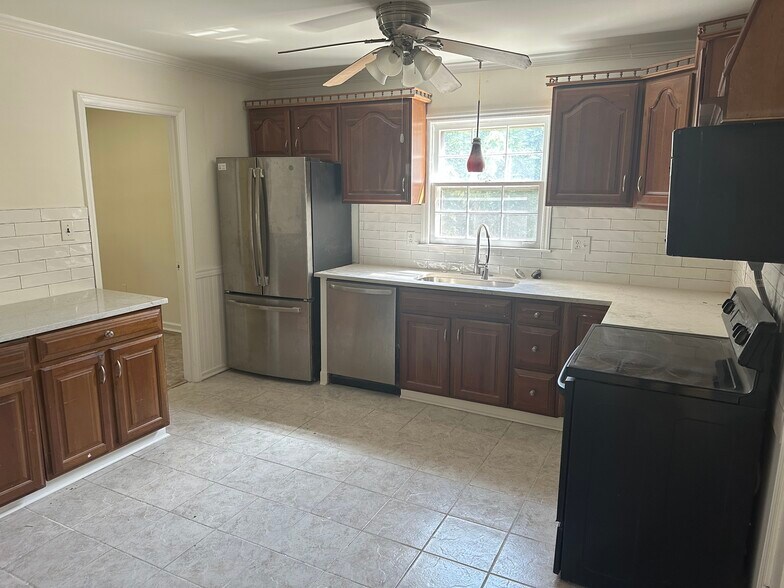 Building Photo - 10318 Starwood Dr