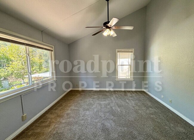 Building Photo - 10326 Oak Ranch Ln