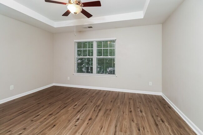 Building Photo - 6014 Colonial Garden Dr