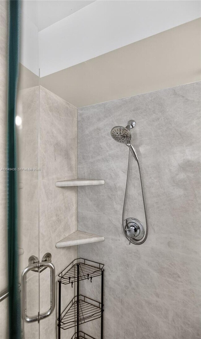 Building Photo - 2475 Cordoba Bend
