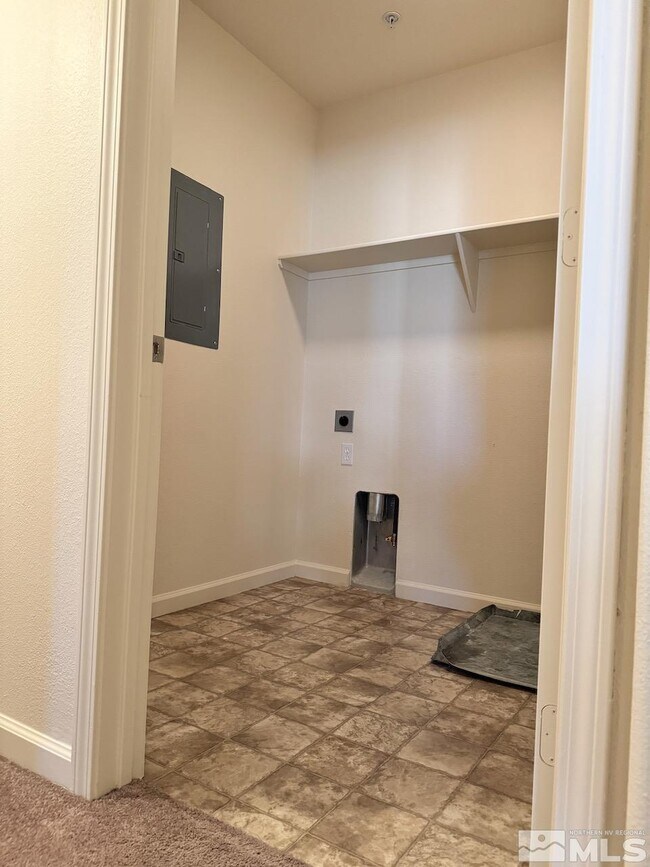 Building Photo - 1325 S Meadows Pkwy