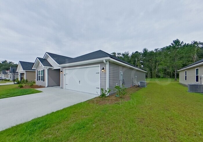 Building Photo - 19 Carrollton Dr