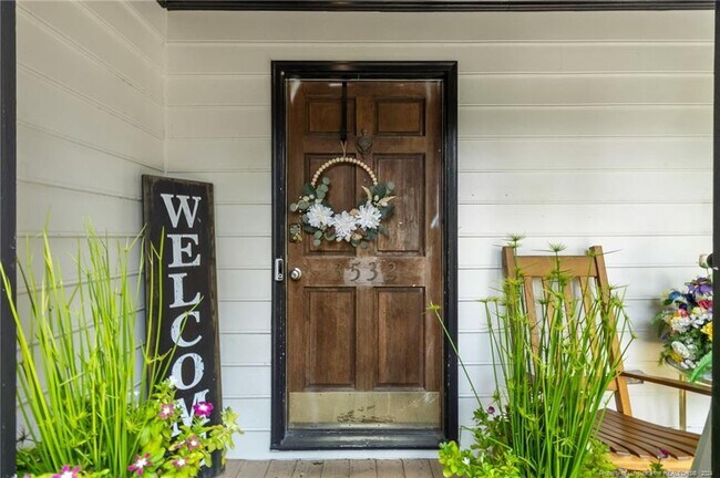 Building Photo - 3532 Kelburn Dr