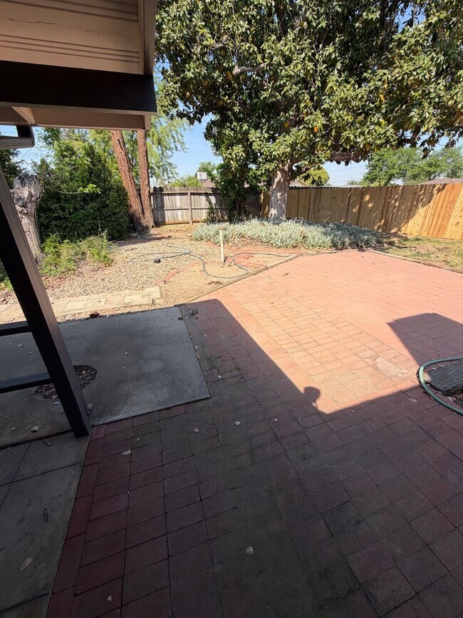 Building Photo - Remodeled home