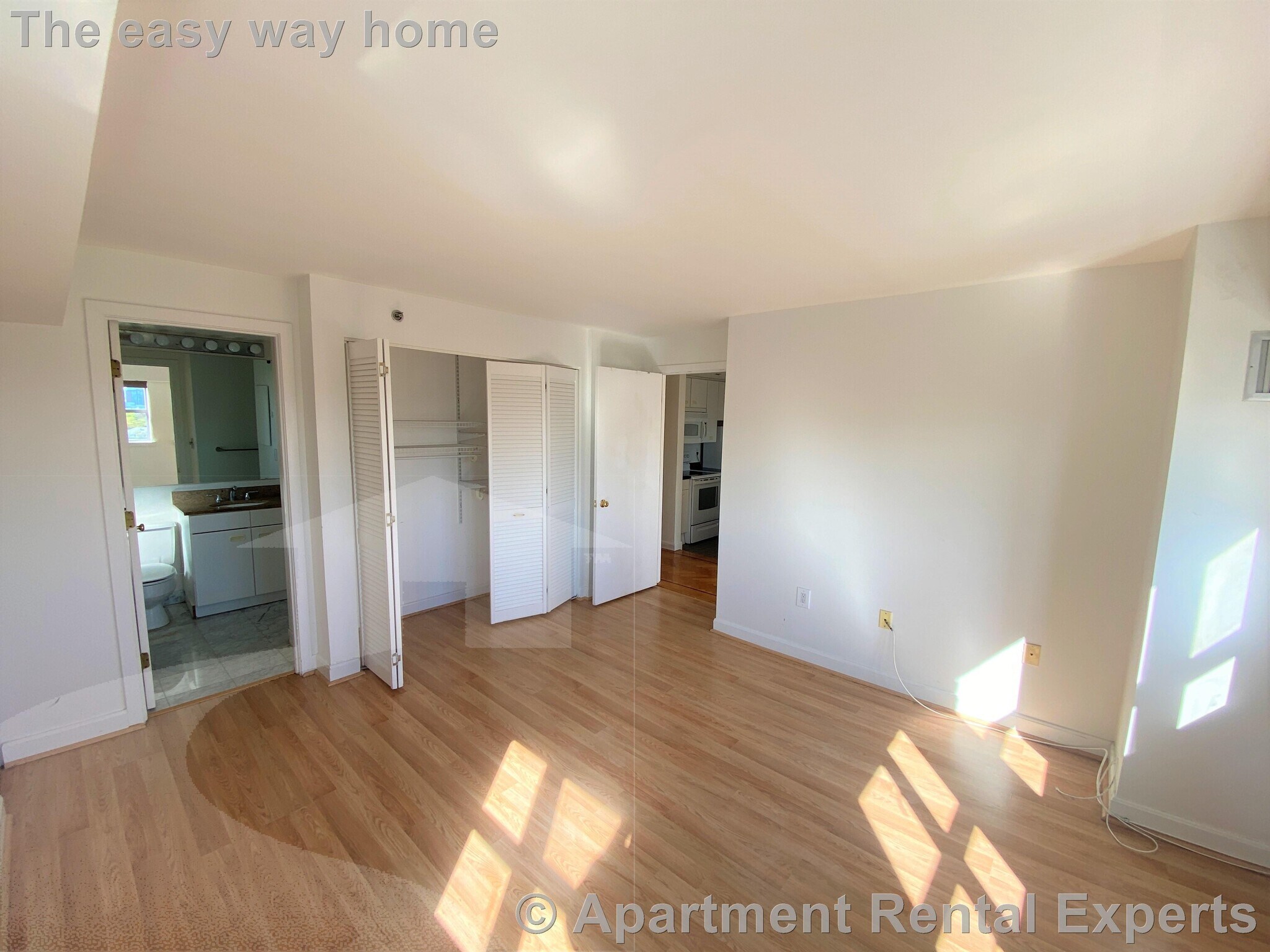 Building Photo - 931 Massachusetts Ave