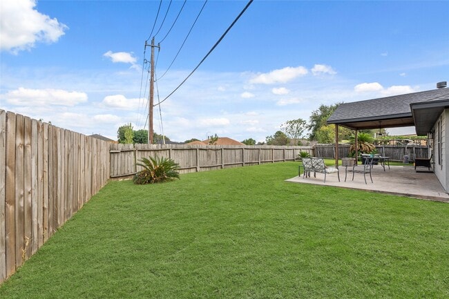 Building Photo - 9331 Carmalee St