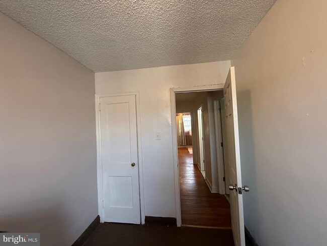 Building Photo - 6234 Cottage St