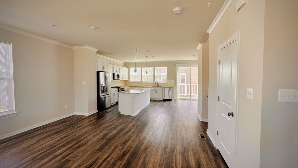 Building Photo - 66 Garden Meadow Pl