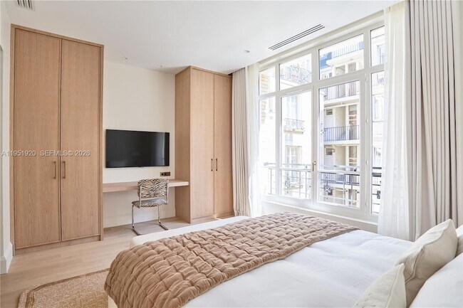 Building Photo - 9 Avenue Frederic Le Play Ave