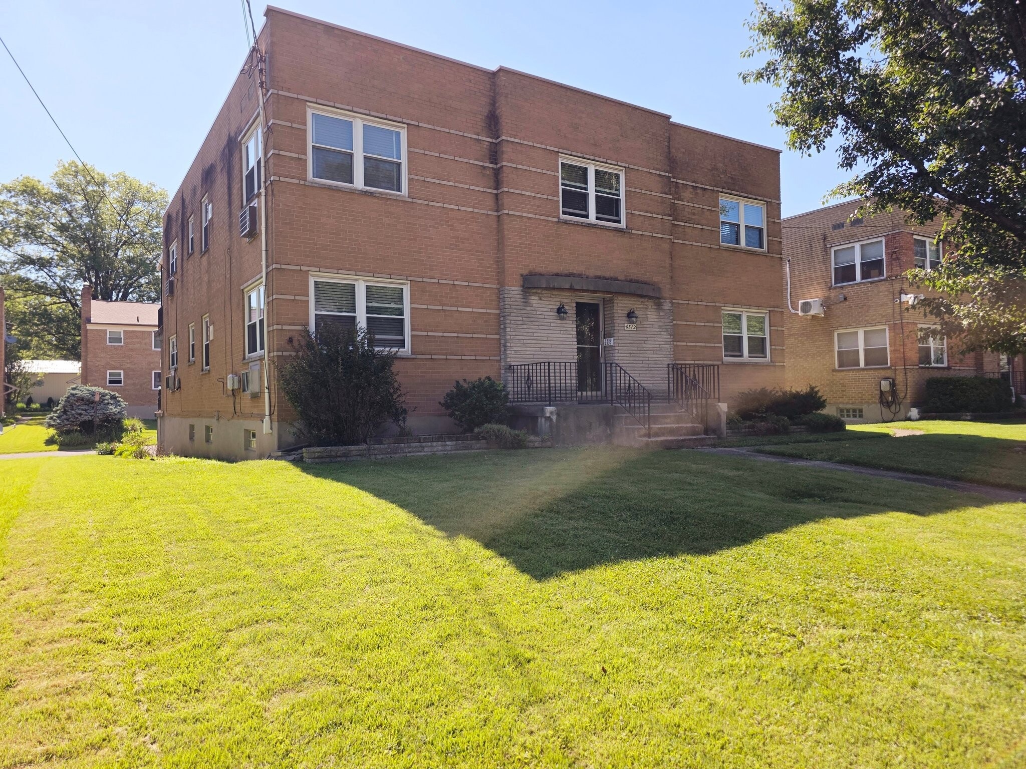 Building Photo - 6512 Hamilton Ave