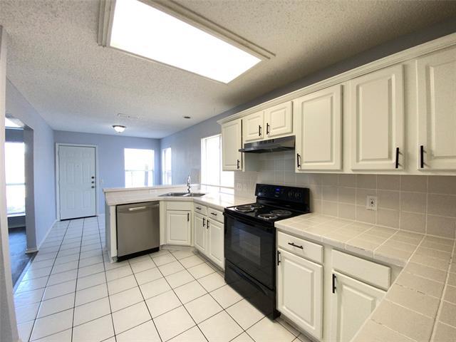 Building Photo - 5204 Vista Verde Dr