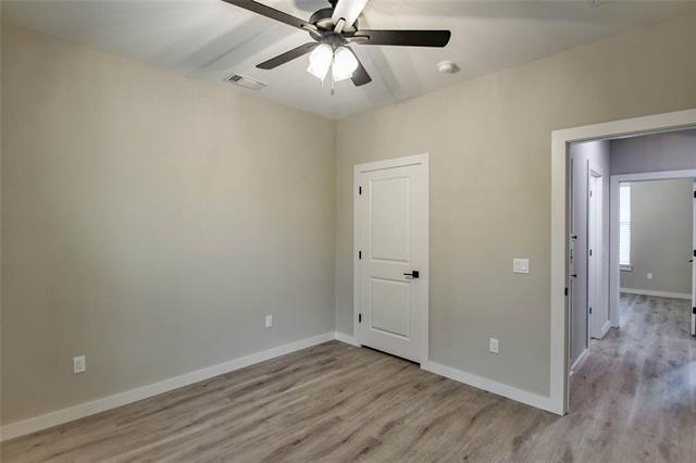 Building Photo - 828 Corral Dr