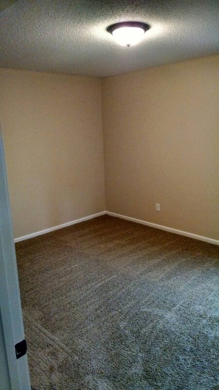 Building Photo - 6788 Gingham Ct