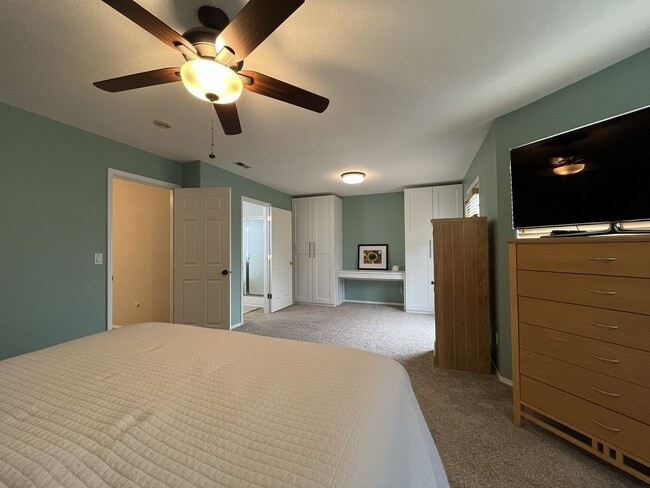 Building Photo - Elegant 5BR + Bonus Room Home with Bay Windows, Entertainment Room & Oversized Primary Retreat