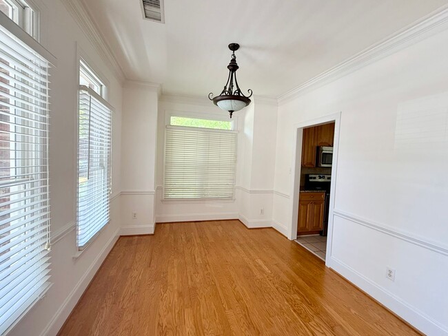 Building Photo - 19327 Beaufain St