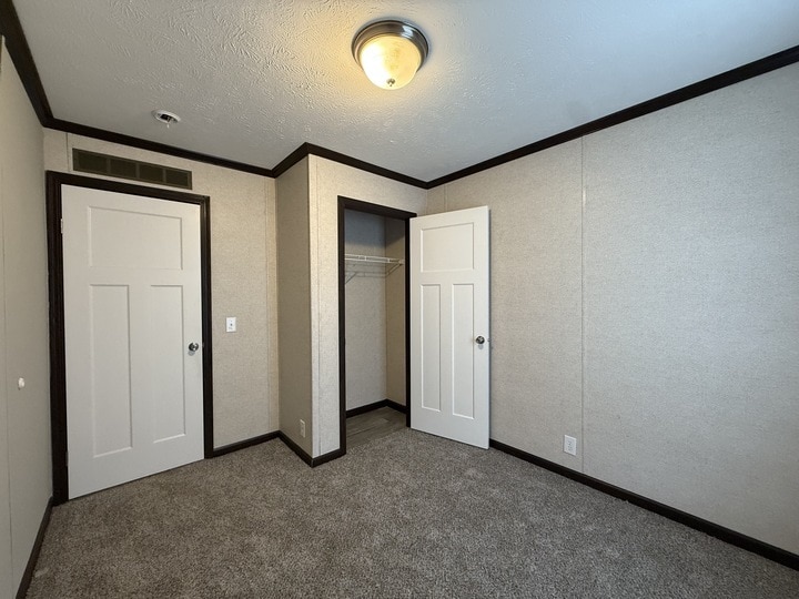 Building Photo - 10610 State Rte 762