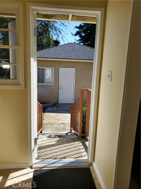 Building Photo - 544 Laurel Ave