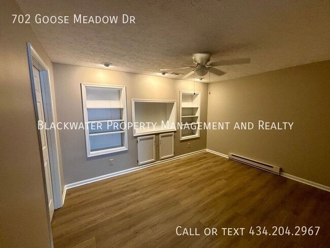 Building Photo - 702 Goose Meadow Dr