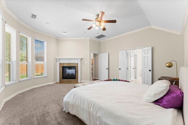 Building Photo - 16131 Woodbend Trail Dr