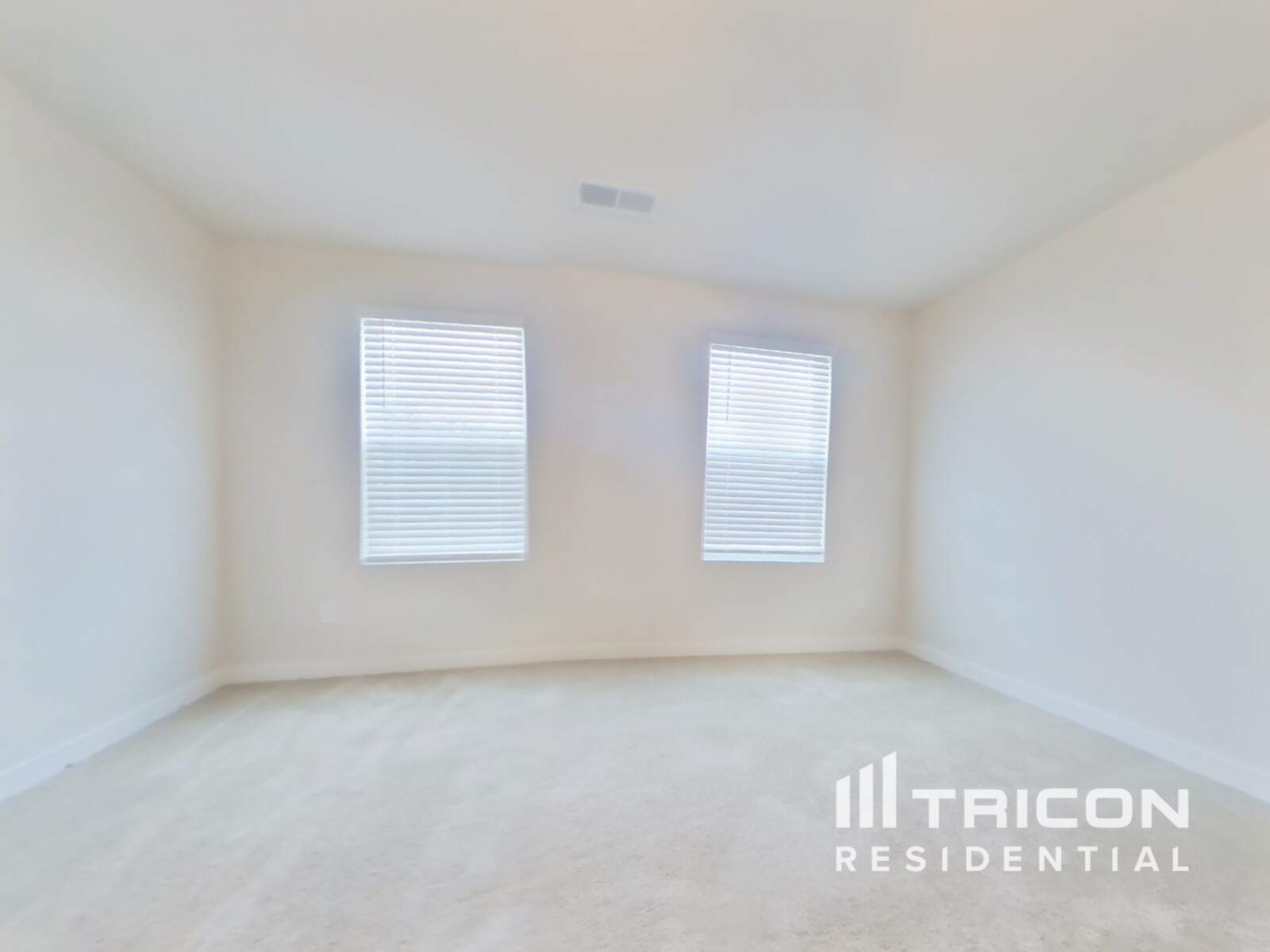 Building Photo - 744 Great Oak Pl