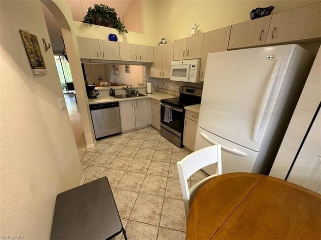 Building Photo - 6625 Huntington Lakes Cir