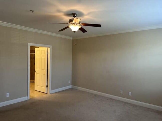 Building Photo - Condo in gated Anderson Creek Club!