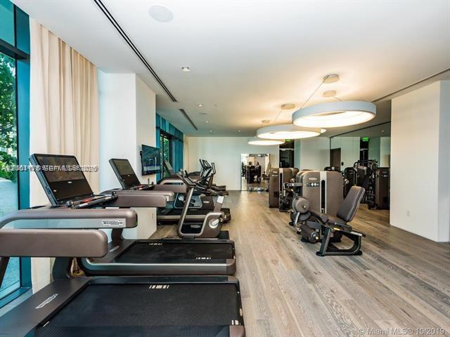 Building Photo - 650 NE 32nd St