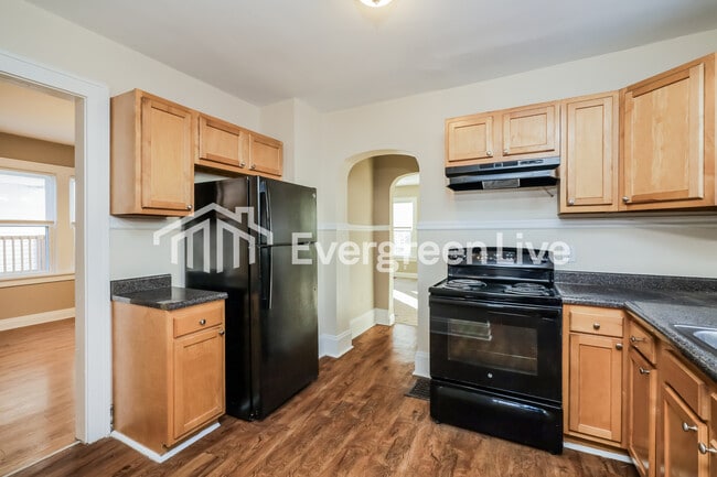 Building Photo - 3924 Washington Ave