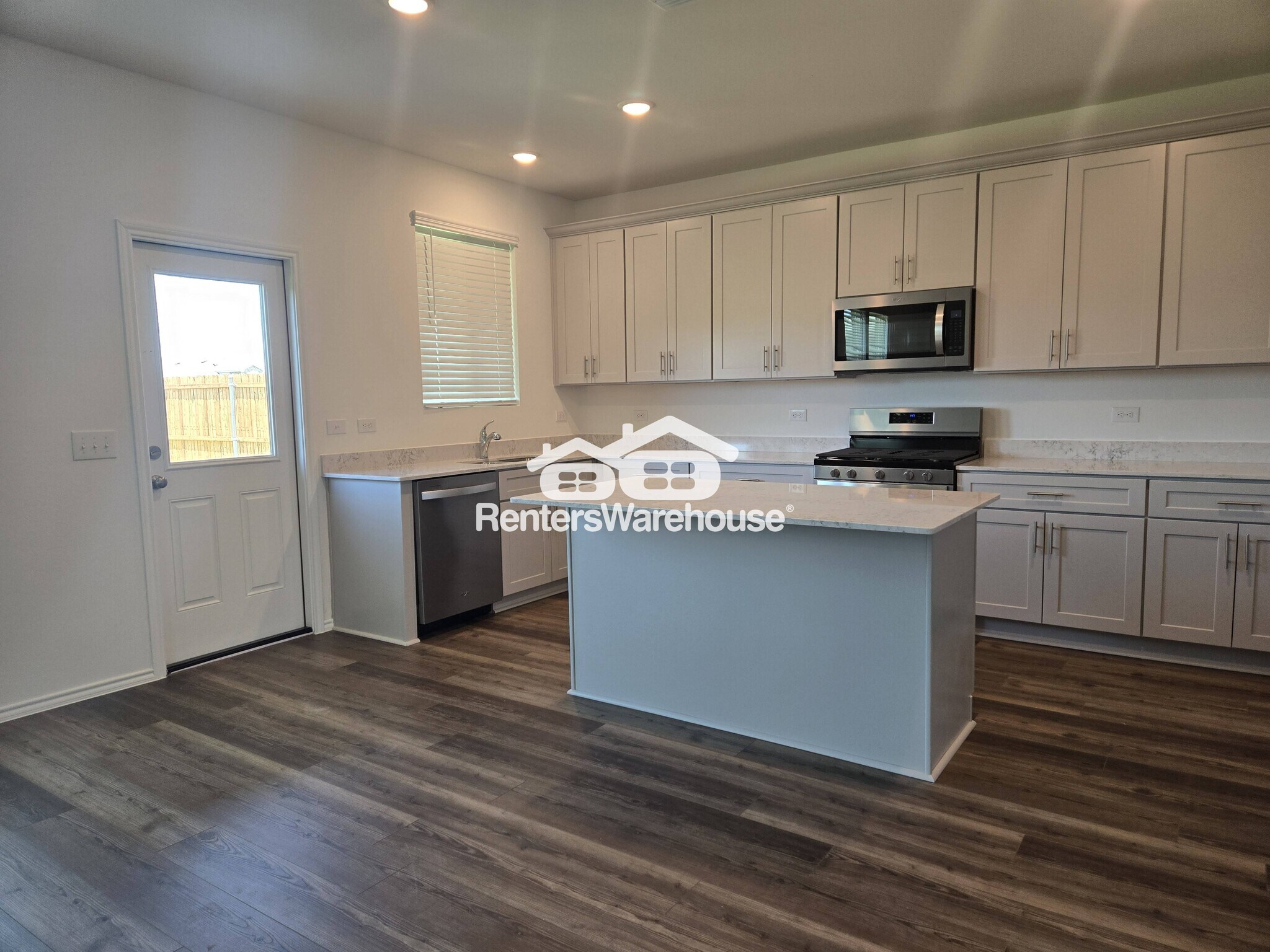 Building Photo - 2530 Carlow Ln