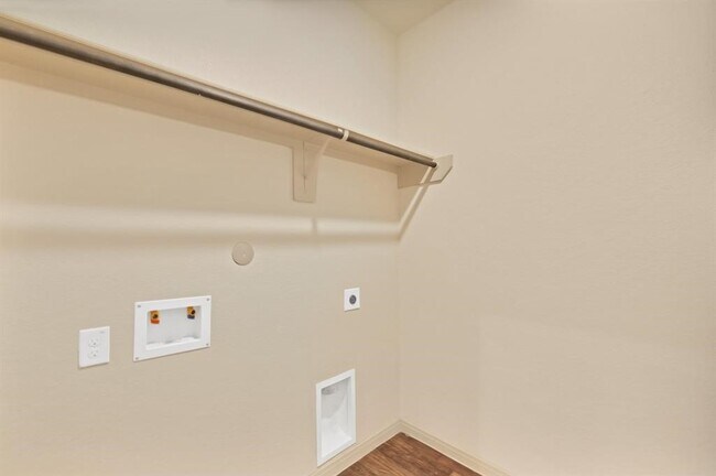 Building Photo - 5234 Jasmine Valley Ct